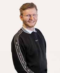 <span id="hs_cos_wrapper_name" class="hs_cos_wrapper hs_cos_wrapper_meta_field hs_cos_wrapper_type_text" style="" data-hs-cos-general-type="meta_field" data-hs-cos-type="text" >Jonas Fagerli Arentz</span>