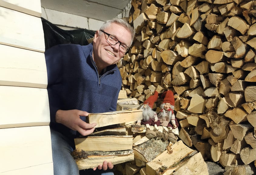 <span id="hs_cos_wrapper_name" class="hs_cos_wrapper hs_cos_wrapper_meta_field hs_cos_wrapper_type_text" style="" data-hs-cos-general-type="meta_field" data-hs-cos-type="text" >The Christmas conversation with Sicra CEO Stig Valderhaug</span>