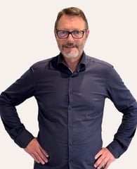 <span id="hs_cos_wrapper_name" class="hs_cos_wrapper hs_cos_wrapper_meta_field hs_cos_wrapper_type_text" style="" data-hs-cos-general-type="meta_field" data-hs-cos-type="text" >Sten Ødegard</span>